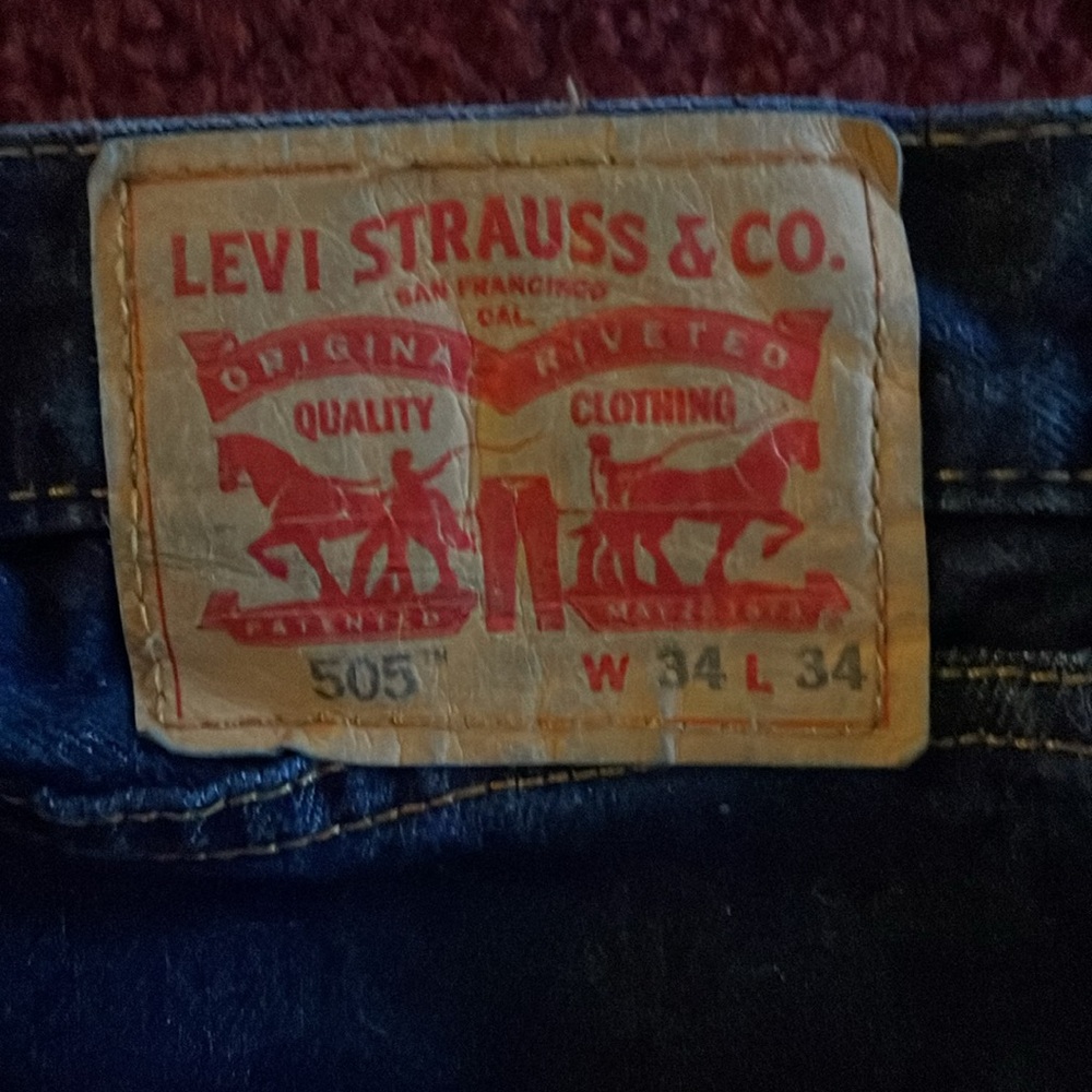 Men’s 505 Levi’s - Picture 3 of 3